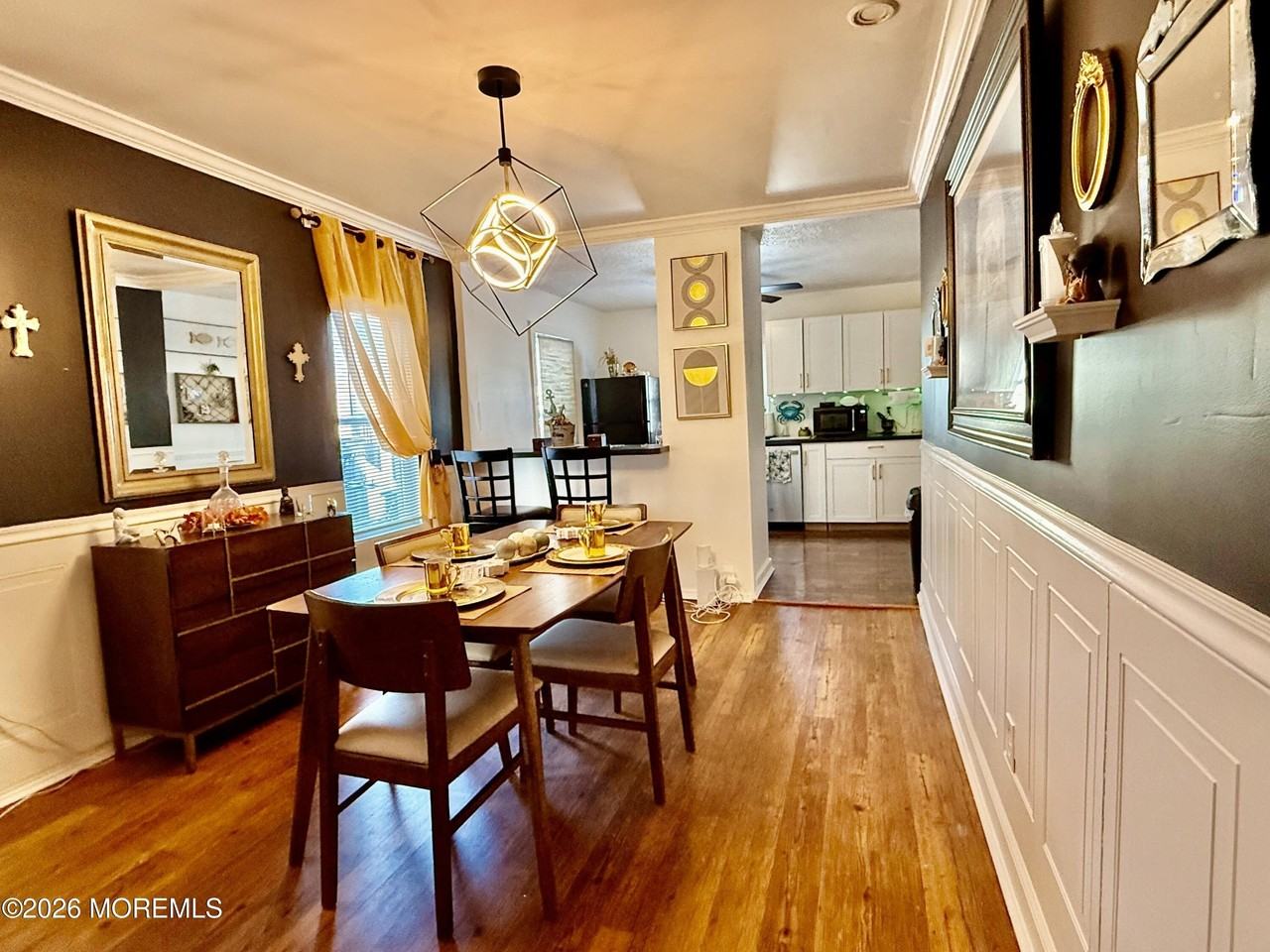 1139 Asbury Ave - Photo 7 of 21