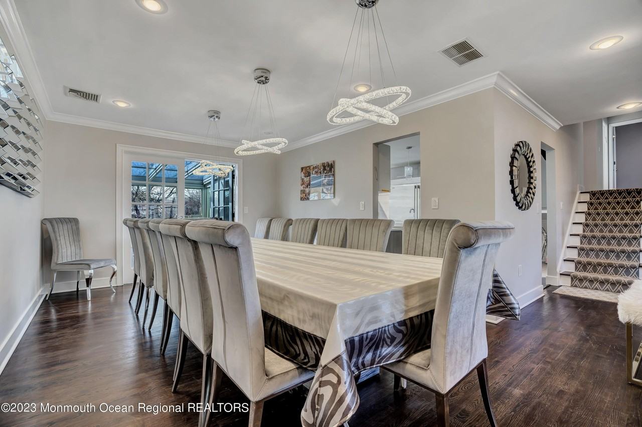 278 Lake Ave - Photo 5 of 13