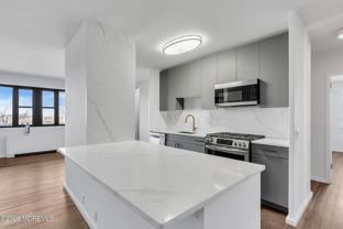 10 Ocean Blvd Apt 3d - Photo 1 of 1