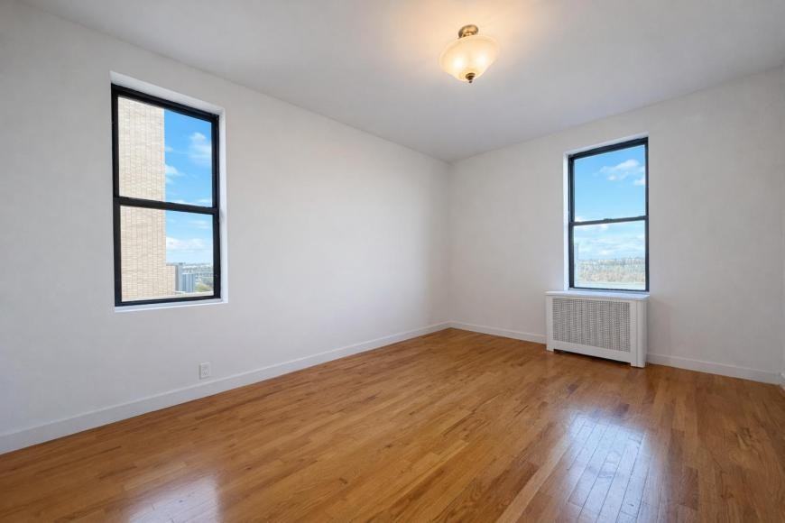 282 Cabrini Blvd - Photo 2 of 7