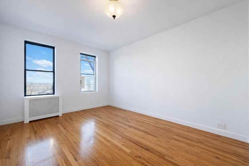 282 Cabrini Blvd - Photo 3 of 7