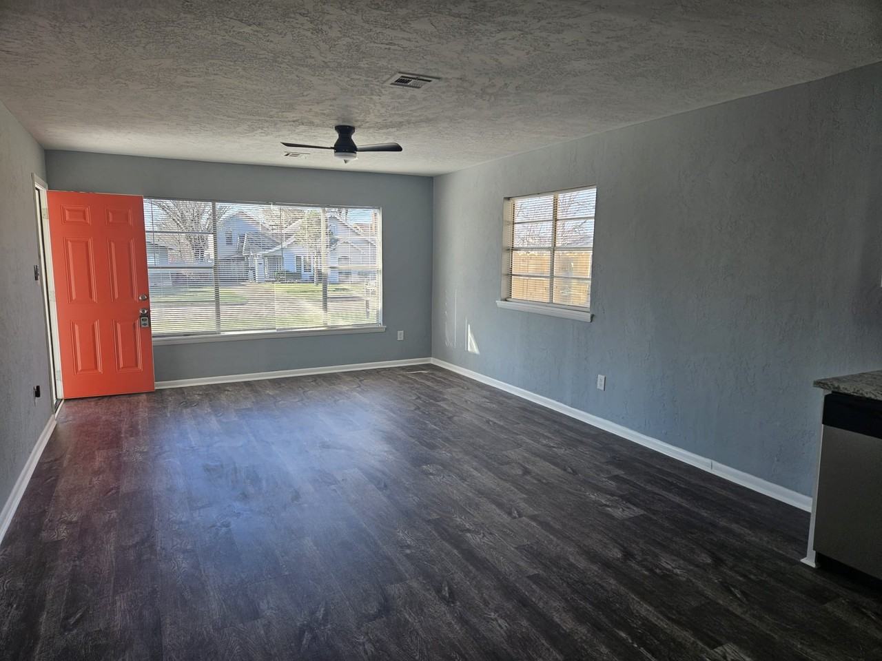 707 Nw Arlington Ave #1 - Photo 2 of 13