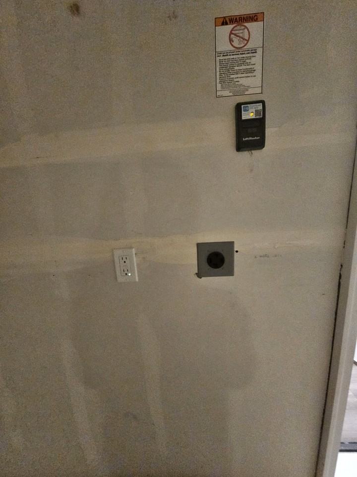 13526 S Maximus Dr #1 - Photo 4 of 39