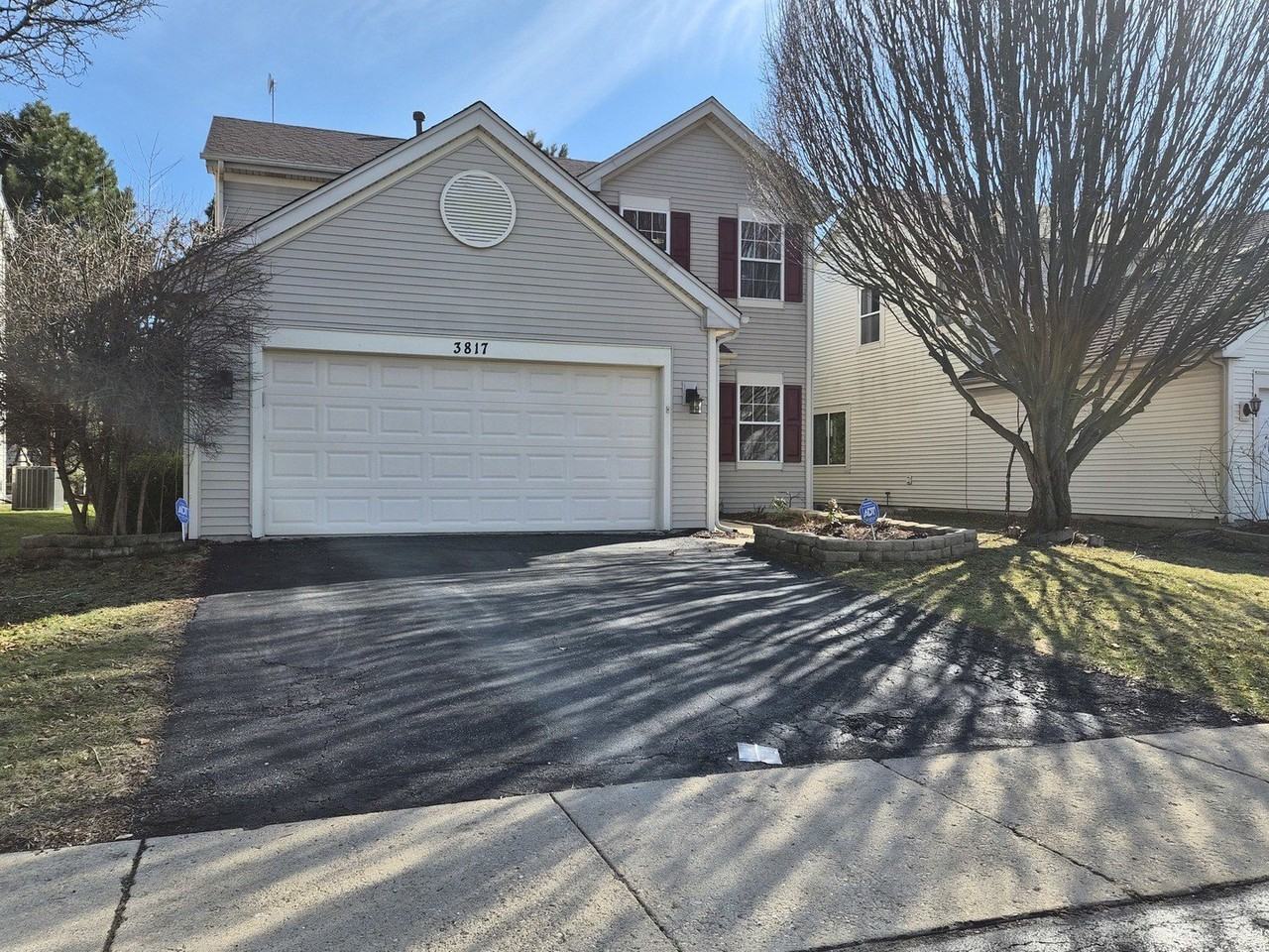 3817 Baybrook Dr - Photo 2 of 40