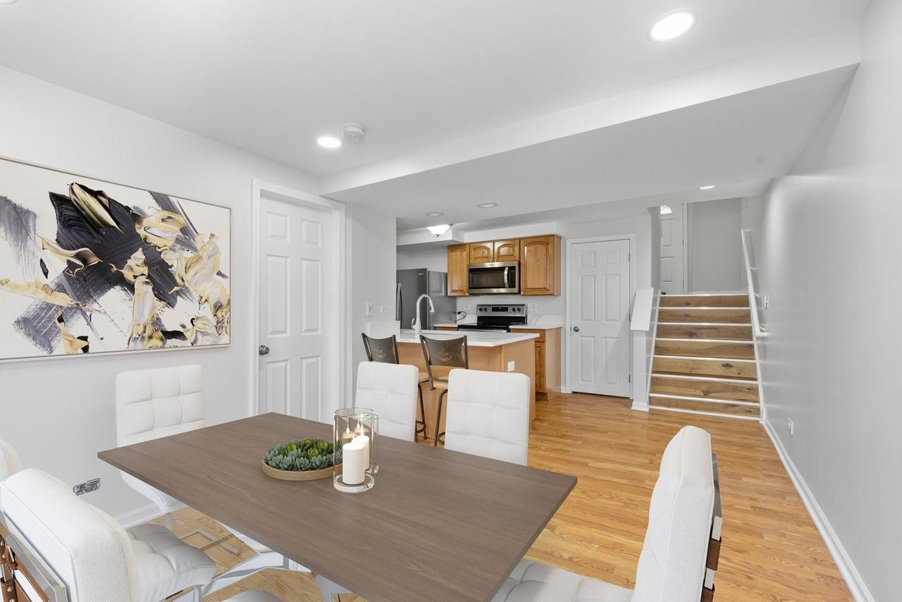 8824 Robin Dr Apt F - Photo 4 of 19