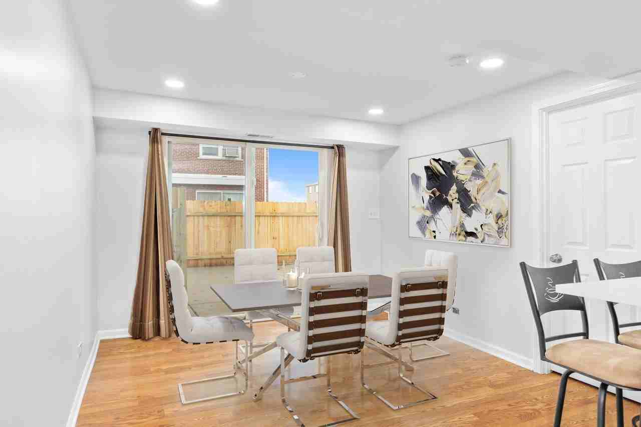 8824 Robin Dr Apt F - Photo 6 of 19