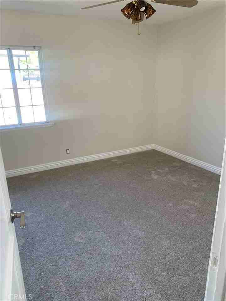 8544 Bluffdale Dr - Photo 6 of 12