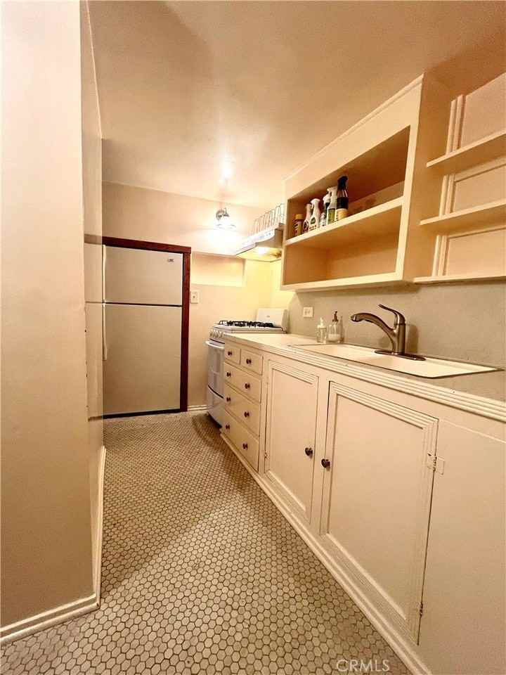 8264 Gould Ave - Photo 4 of 12