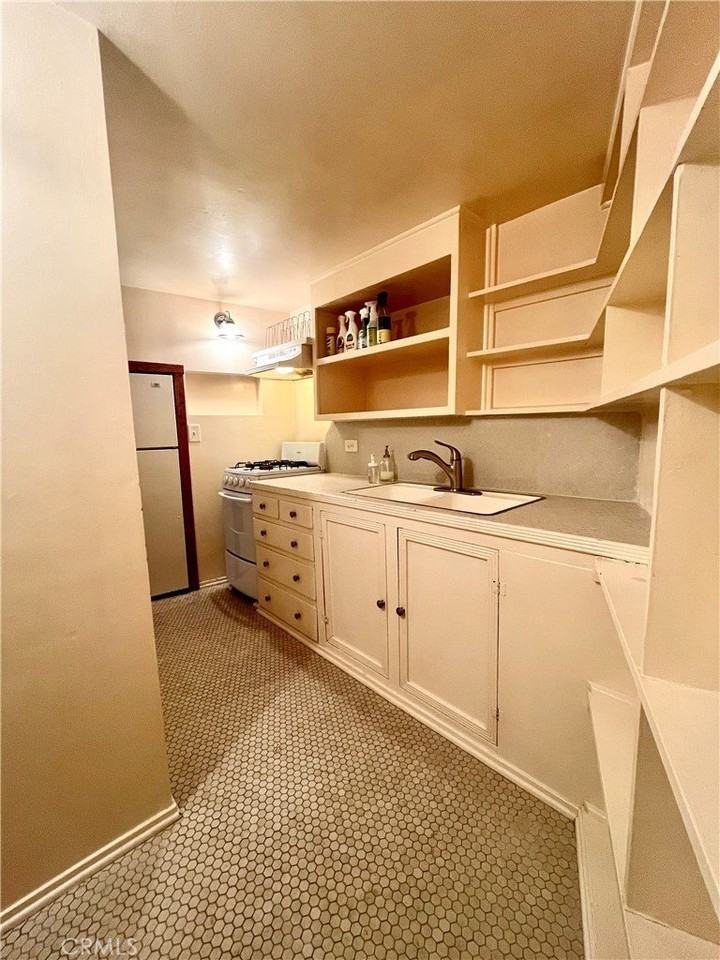 8264 Gould Ave - Photo 6 of 12