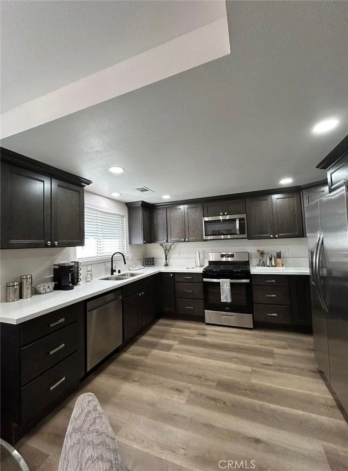 177 N Stanford St - Photo 5 of 17