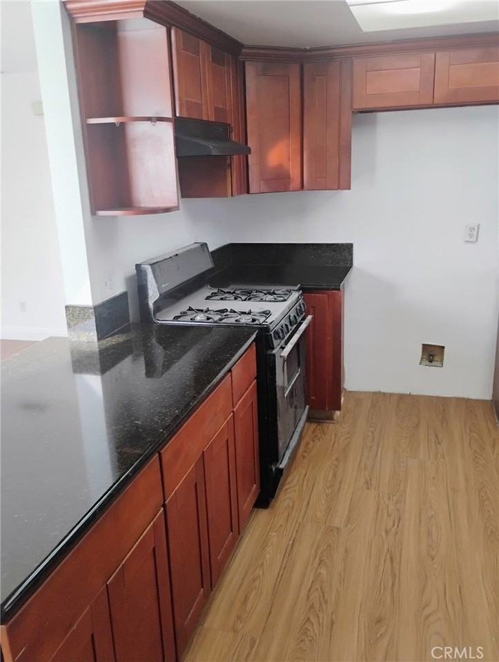 21862 Dracaea Ave - Photo 3 of 9