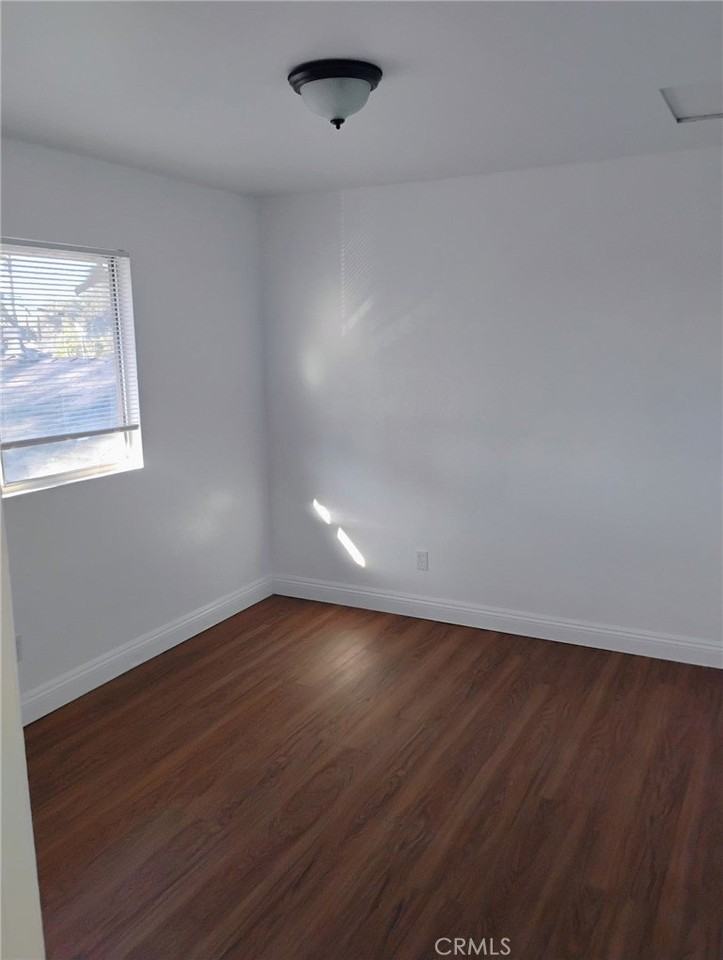 21862 Dracaea Ave - Photo 7 of 9