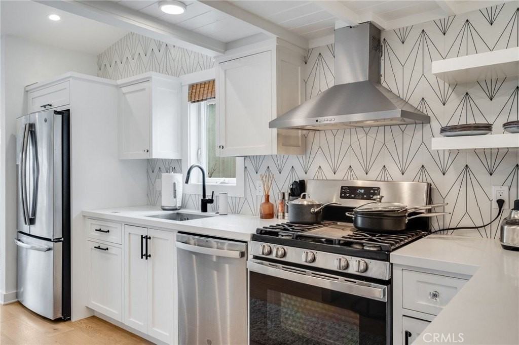 1259 S Coast Hwy #B - Photo 7 of 18