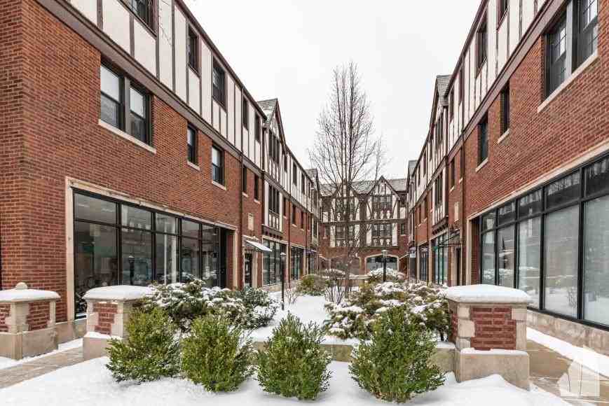 894 Green Bay Rd - Photo 2 of 10