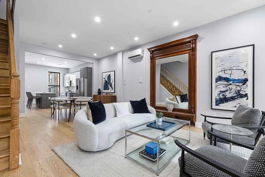 307 W 136th St - Photo 3 of 10