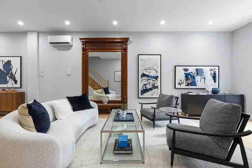 307 W 136th St - Photo 4 of 10