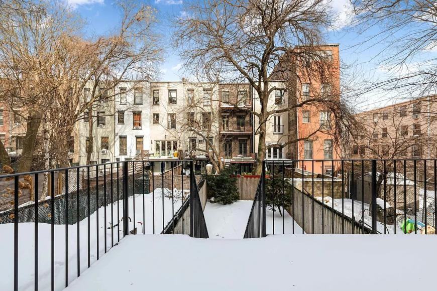 307 W 136th St - Photo 6 of 10