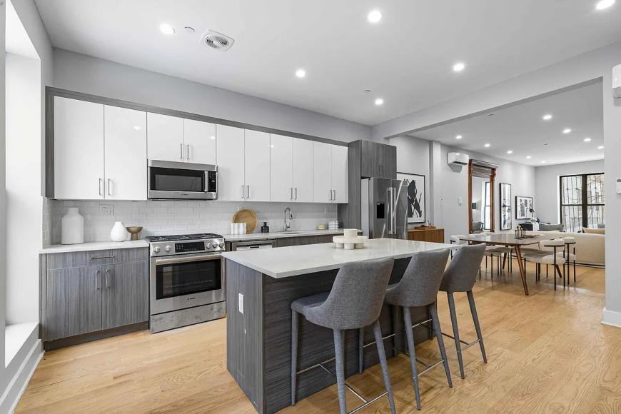 307 W 136th St - Photo 7 of 10