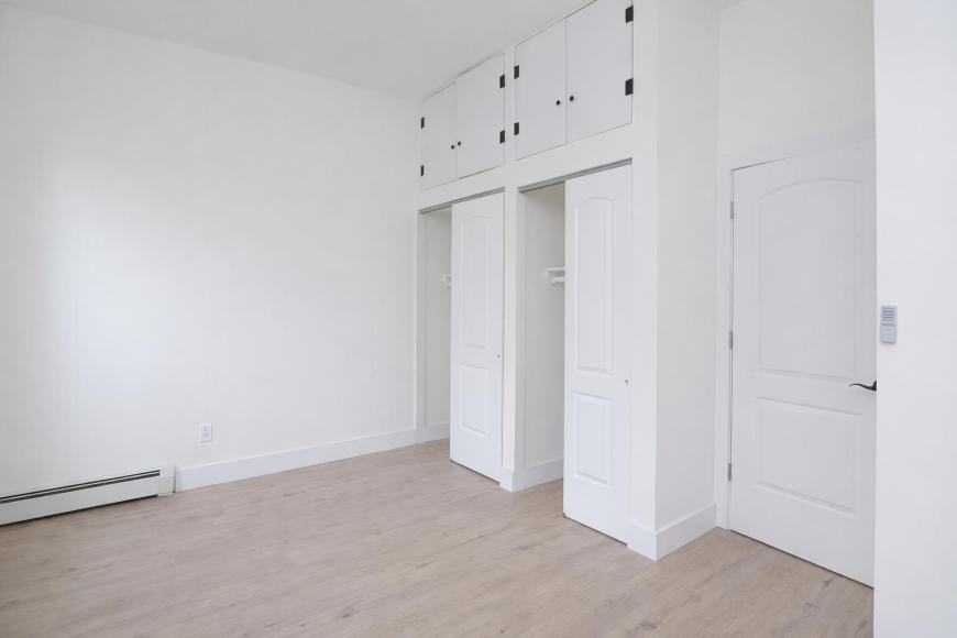 193 Jefferson Ave - Photo 4 of 6