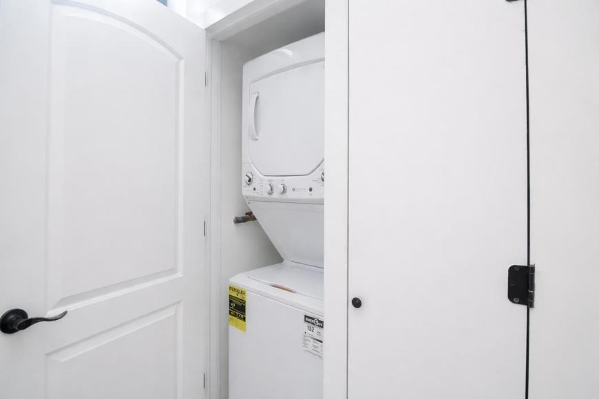 193 Jefferson Ave - Photo 5 of 6