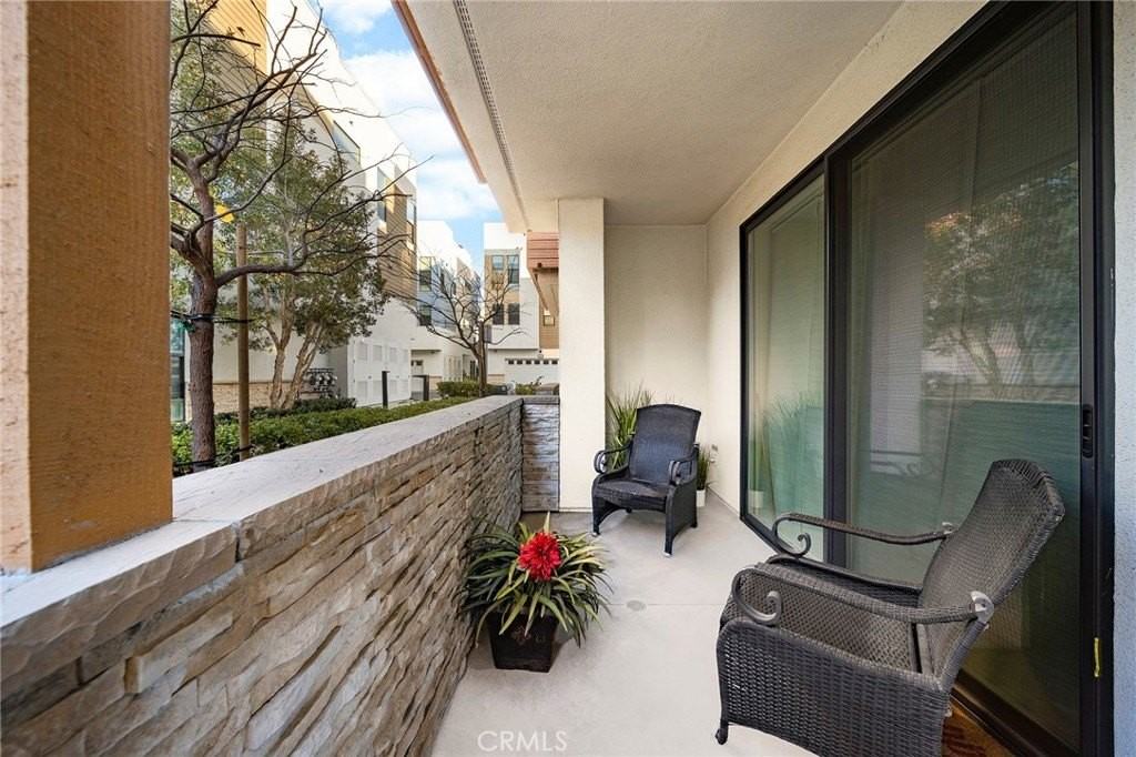 657 Wedge - Photo 3 of 31