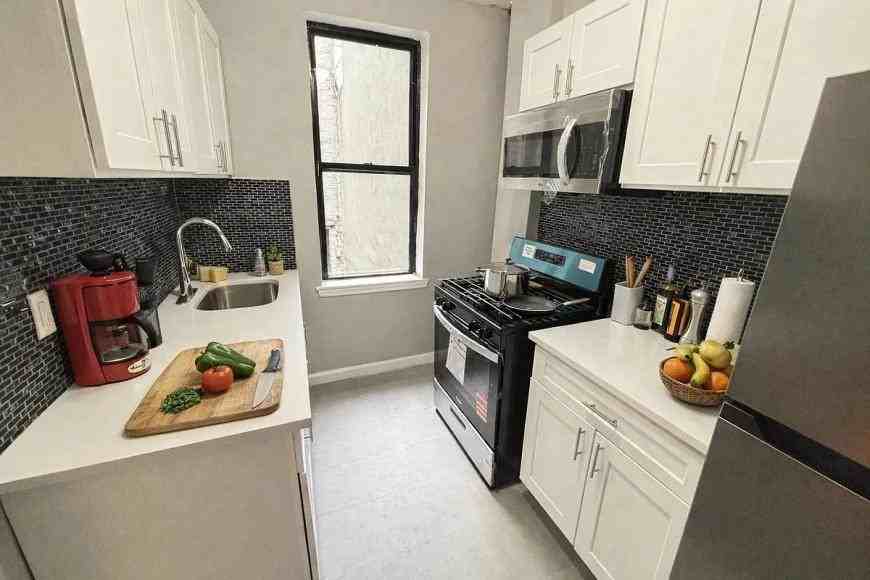 2119 Hughes Ave - Photo 3 of 5