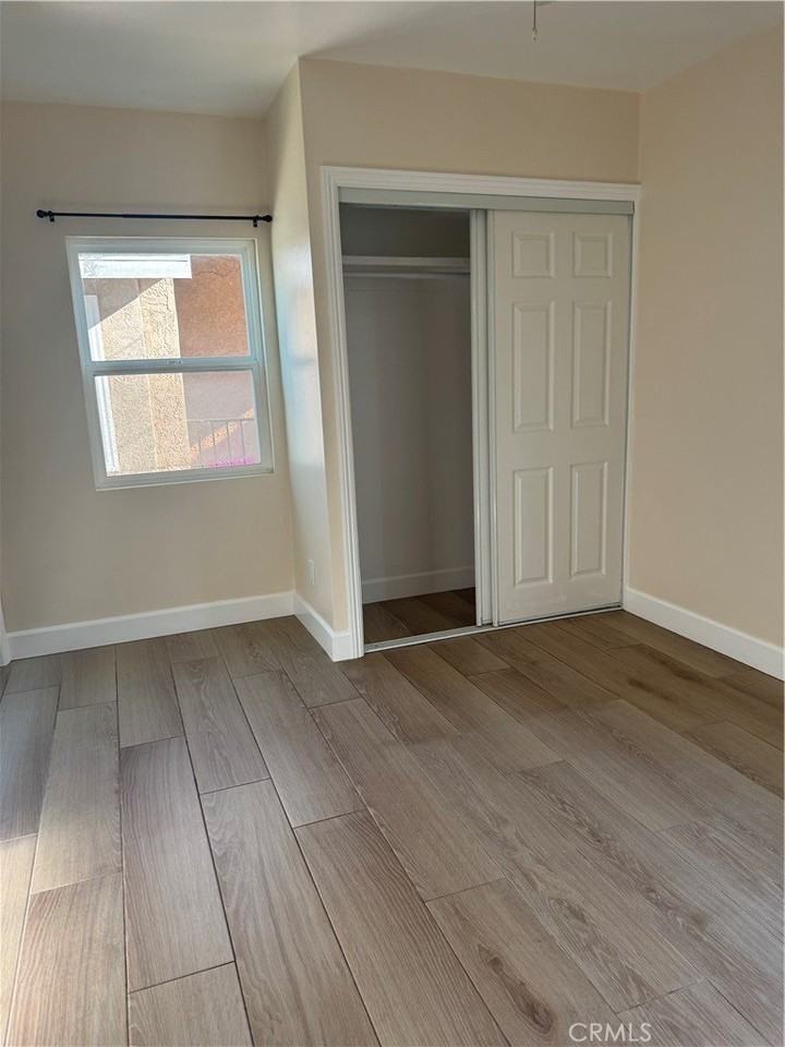 1309 W 62nd St - Photo 5 of 11