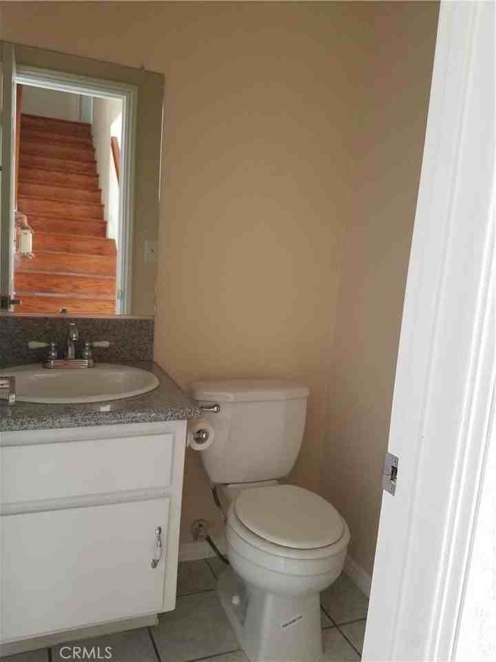 1655 Firvale Ave - Photo 5 of 21