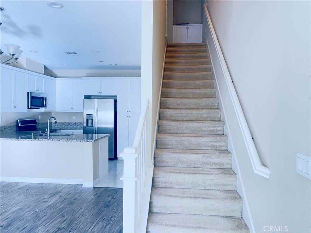 7058 Oregon St - Photo 6 of 18