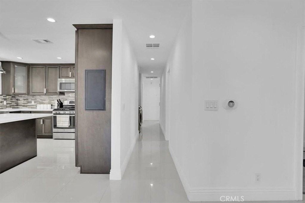 6500 Ponce Ave - Photo 4 of 15