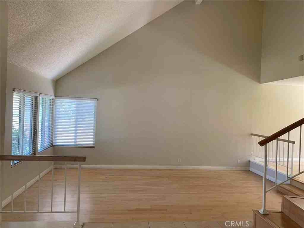 3400 Hawkwood Rd - Photo 5 of 15