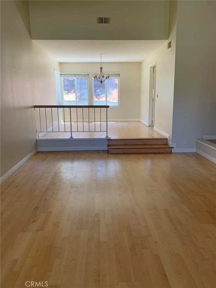 3400 Hawkwood Rd - Photo 6 of 15