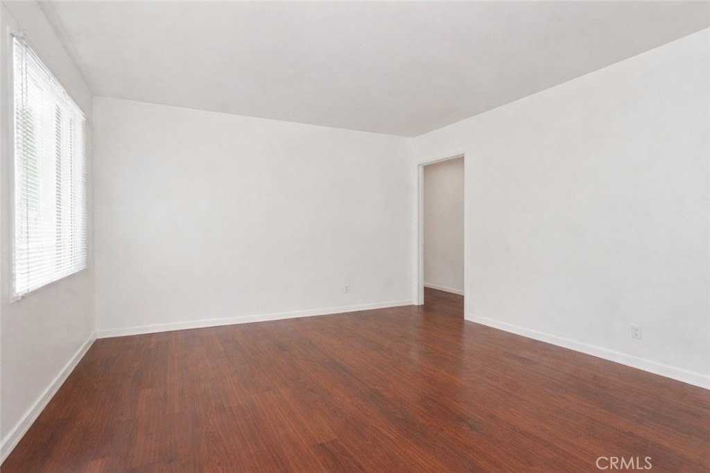 304 E Erna Ave - Photo 5 of 7