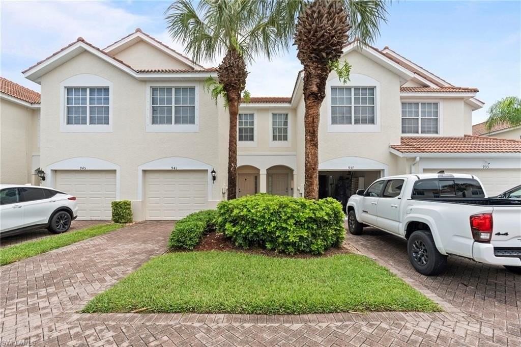 941 Hampton Cir Unit 109 - Photo 2 of 27