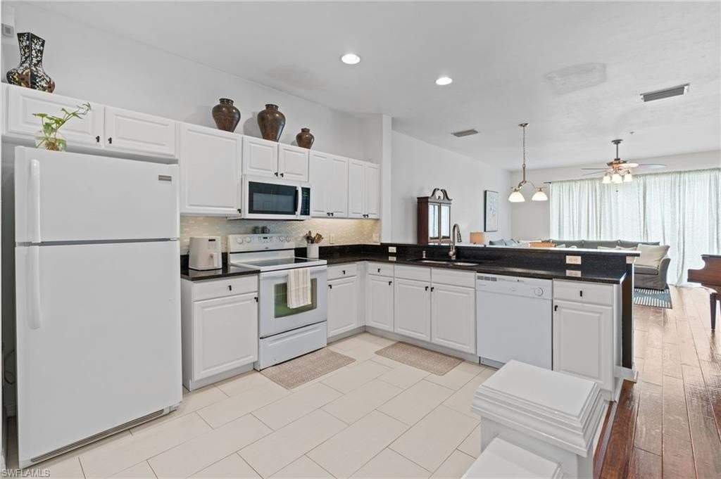 941 Hampton Cir Unit 109 - Photo 4 of 27