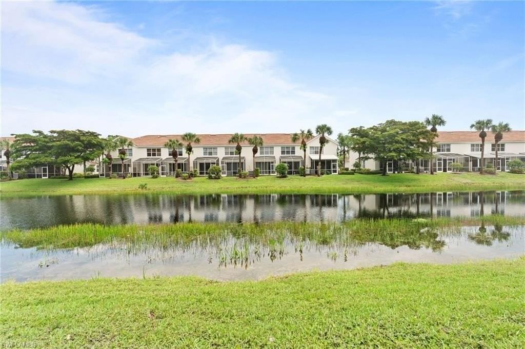 941 Hampton Cir Unit 109 - Photo 5 of 27