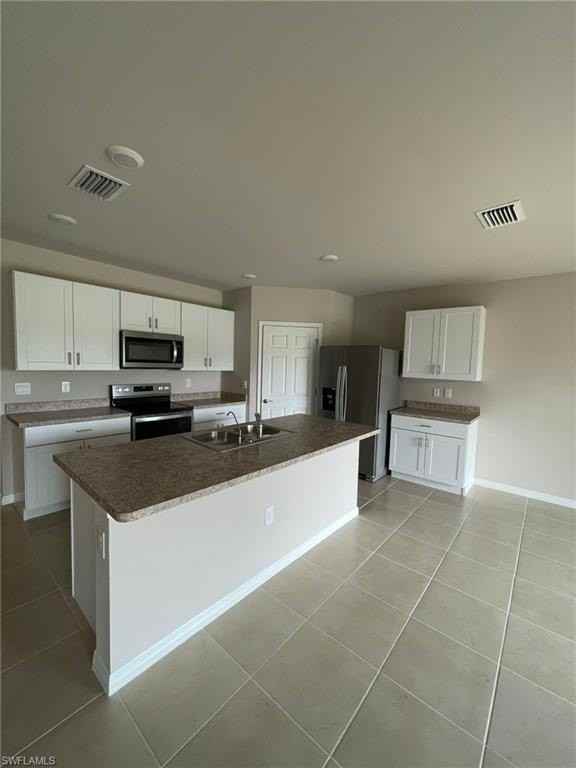 5215 Butte St - Photo 2 of 12