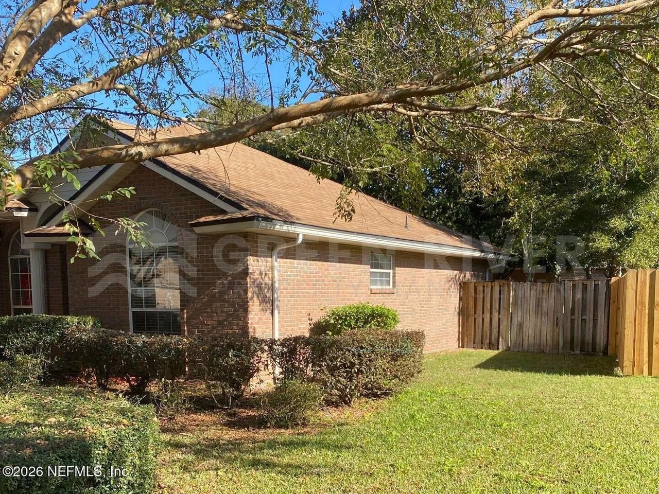 1691 Dockside Dr - Photo 4 of 41