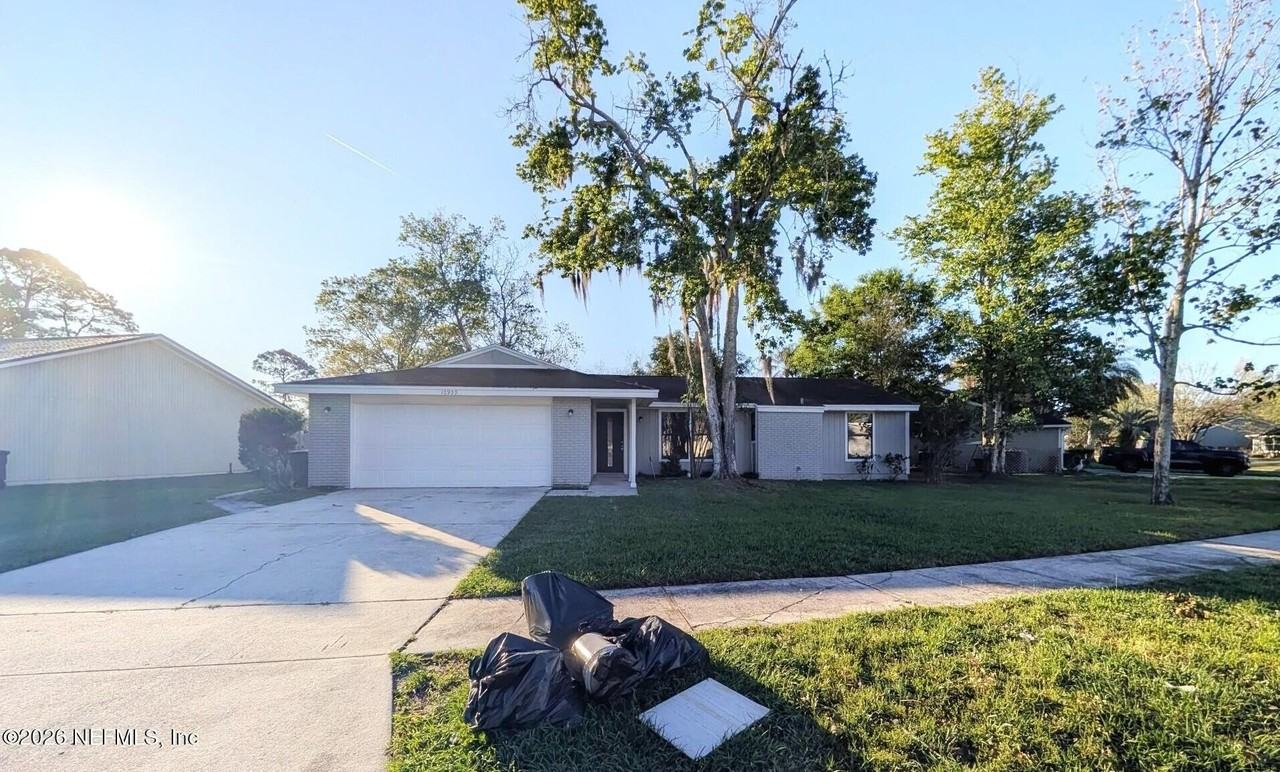 10959 Steeding Horse Dr - Photo 2 of 17