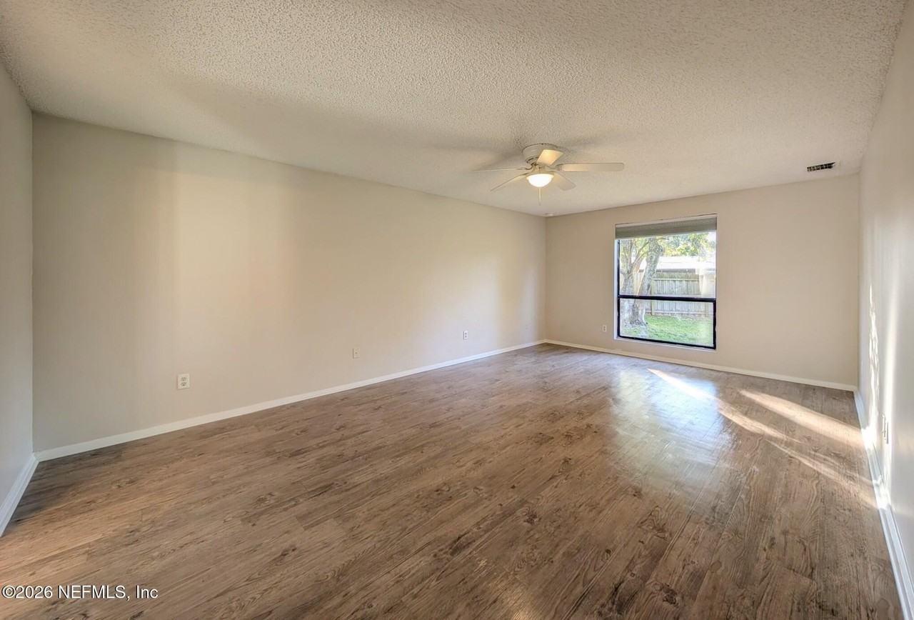 10959 Steeding Horse Dr - Photo 7 of 17