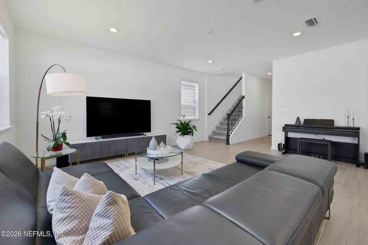 72 Flintlock Ln - Photo 3 of 50