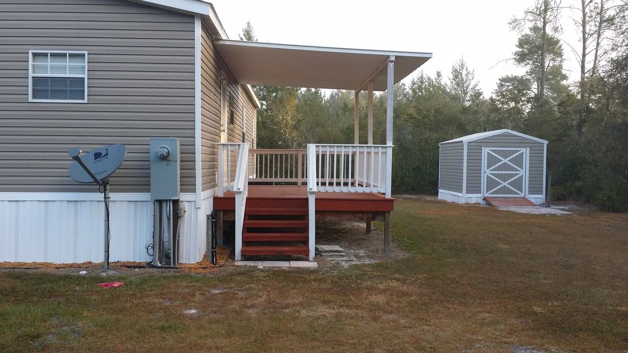 31701 Division St - Photo 2 of 6