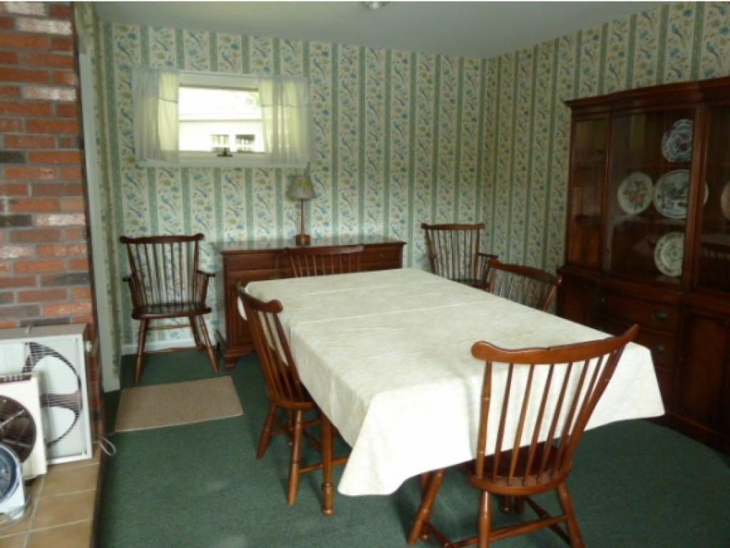 1058 Lake Ave - Photo 5 of 13