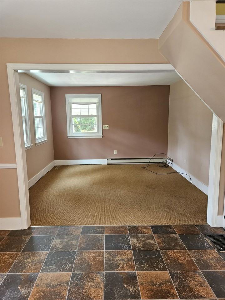 43 Parklane Rd - Photo 6 of 20