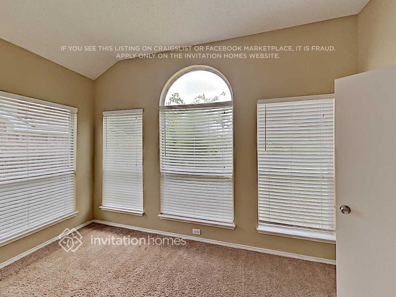 104 Westbrook Dr - Photo 6 of 13