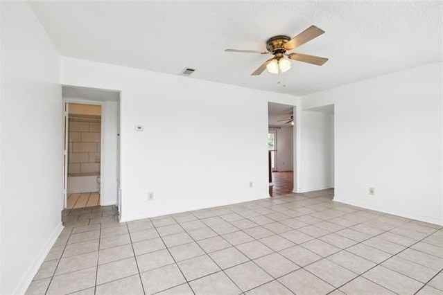 3403 Colorado Ave - Photo 4 of 15