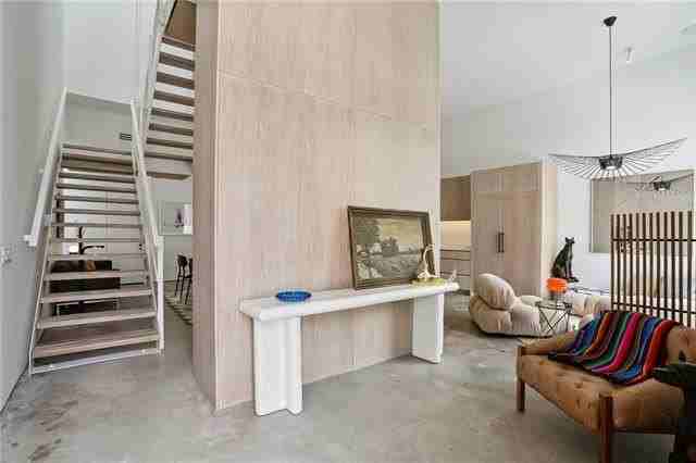 1435 Euterpe St - Photo 4 of 41