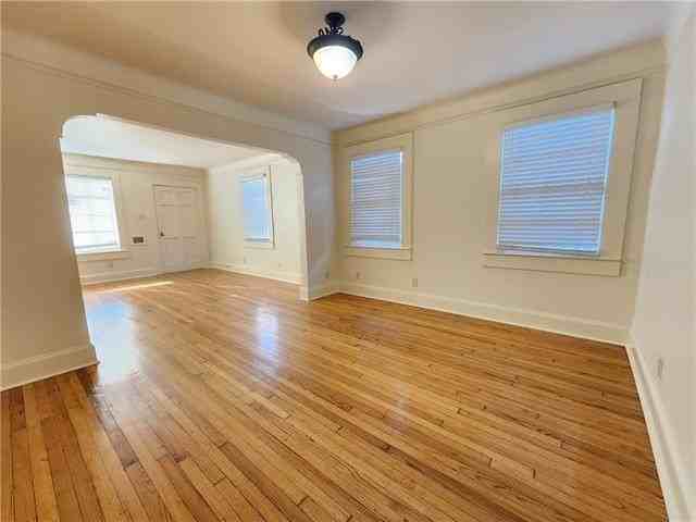 5725 Canal Blvd - Photo 5 of 15