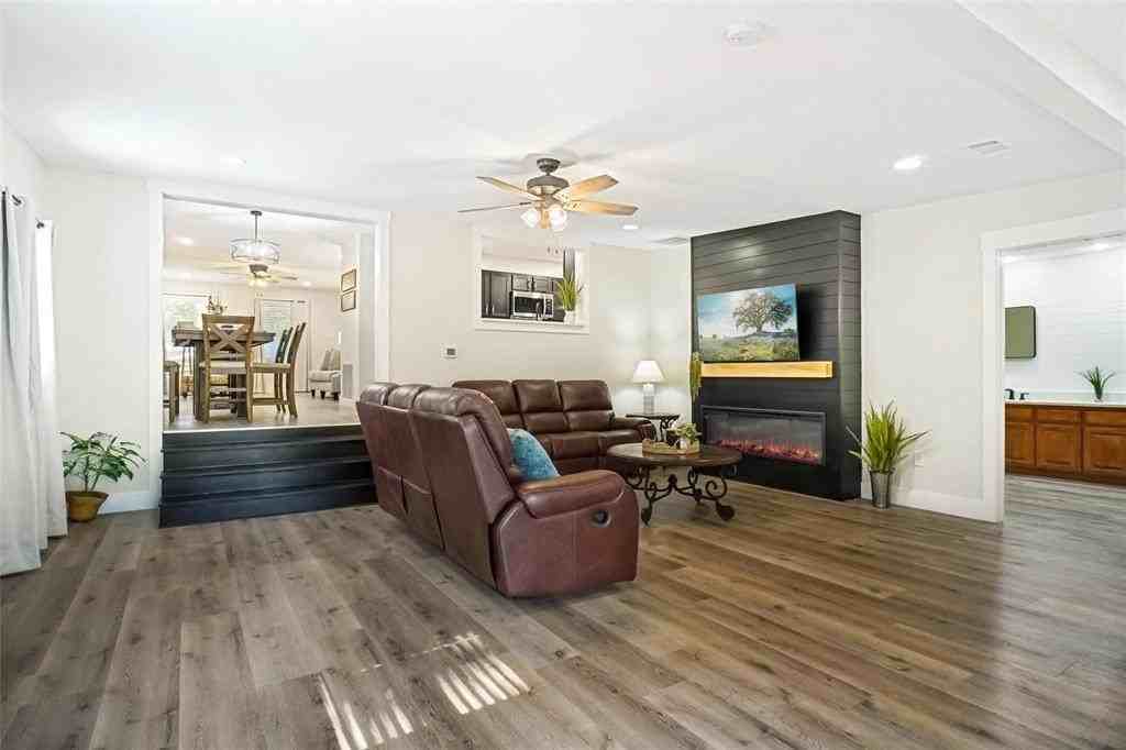 232 Hiland Ln - Photo 2 of 40