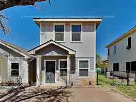 featured image of 318 Shady Bluff Dr